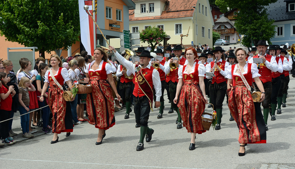 Trachtenmusikkapelle Zweinitz.jpg